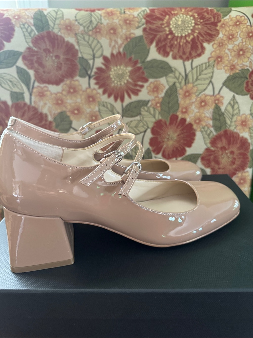 Marc Fisher LTD Nillie Mary Jane
Pump 9.5 Nude Patent leather Block Heel NIB